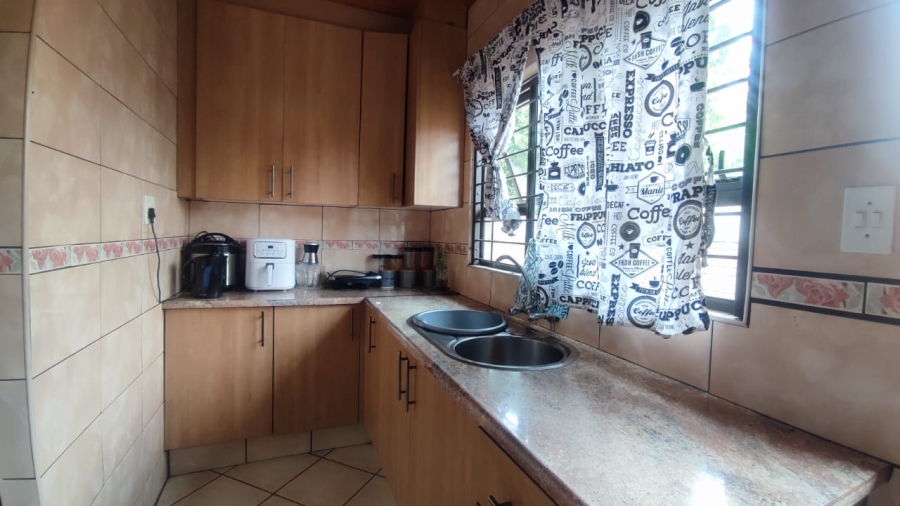 3 Bedroom Property for Sale in Karlienpark North West